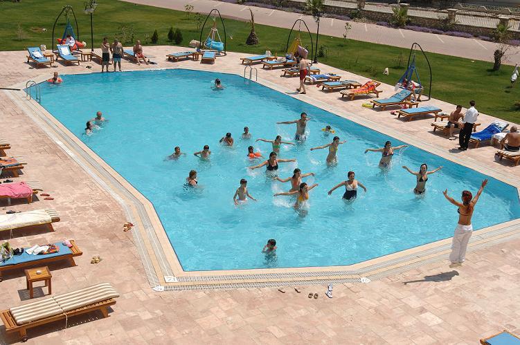 Gure Saruhan Thermal Akçay Buitenkant foto