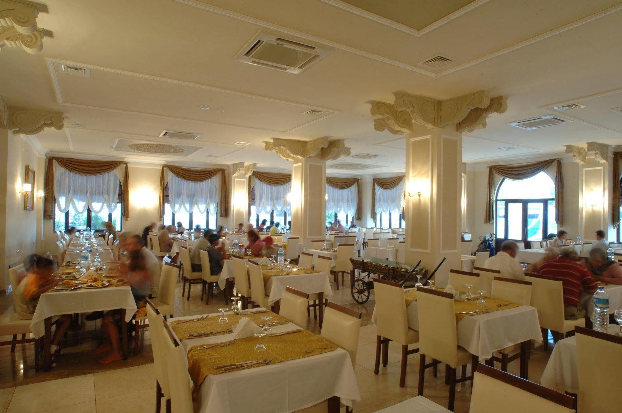 Gure Saruhan Thermal Akçay Buitenkant foto