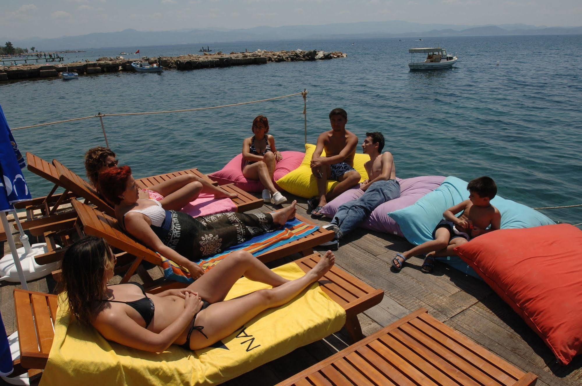 Gure Saruhan Thermal Akçay Buitenkant foto